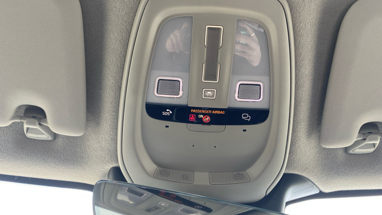 Volvo XC40 2.0 B4P Ultra Dark 5dr Auto Petrol Estate